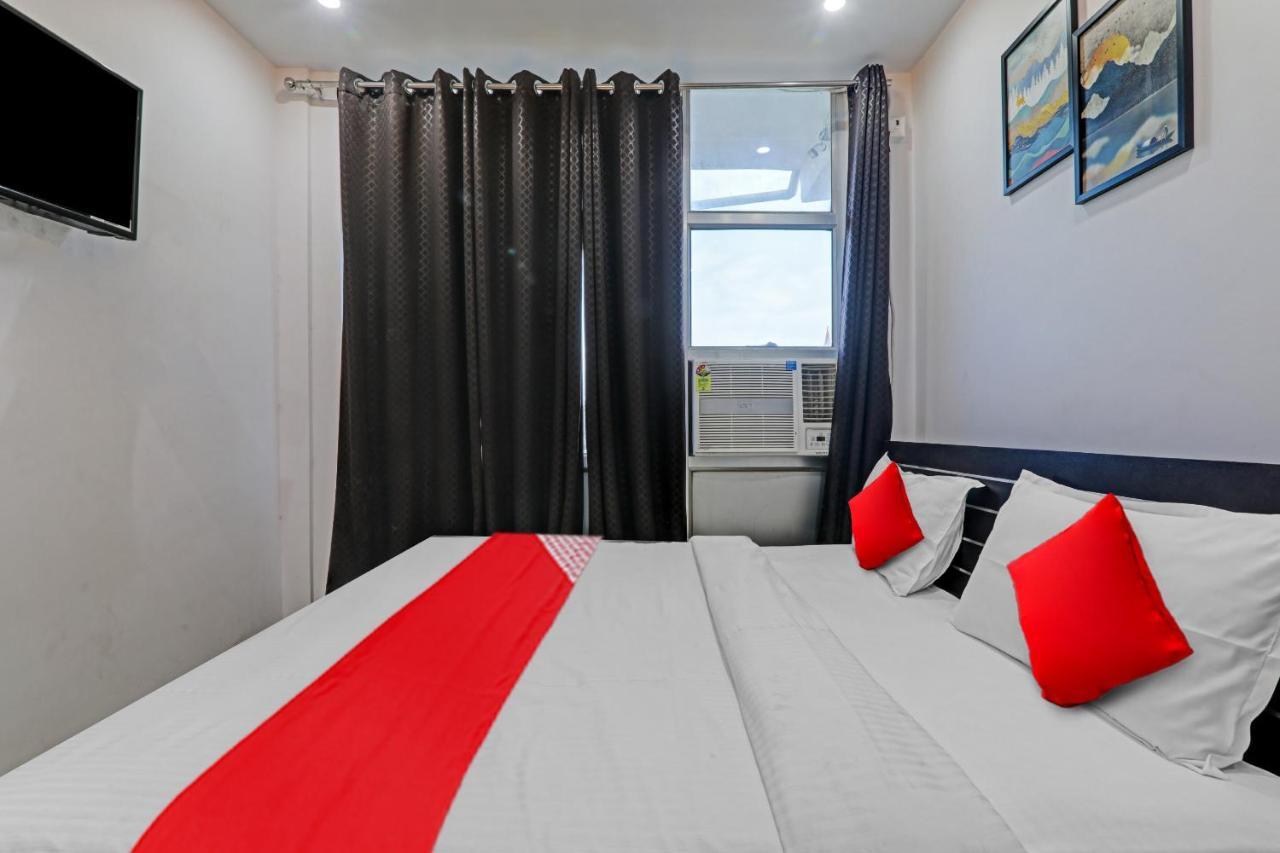 Oyo Flagship 81064 Chaudhary In Hotell Gorakhpur Eksteriør bilde