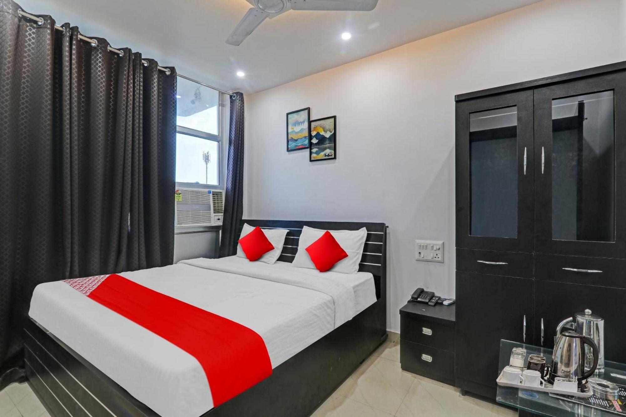Oyo Flagship 81064 Chaudhary In Hotell Gorakhpur Eksteriør bilde