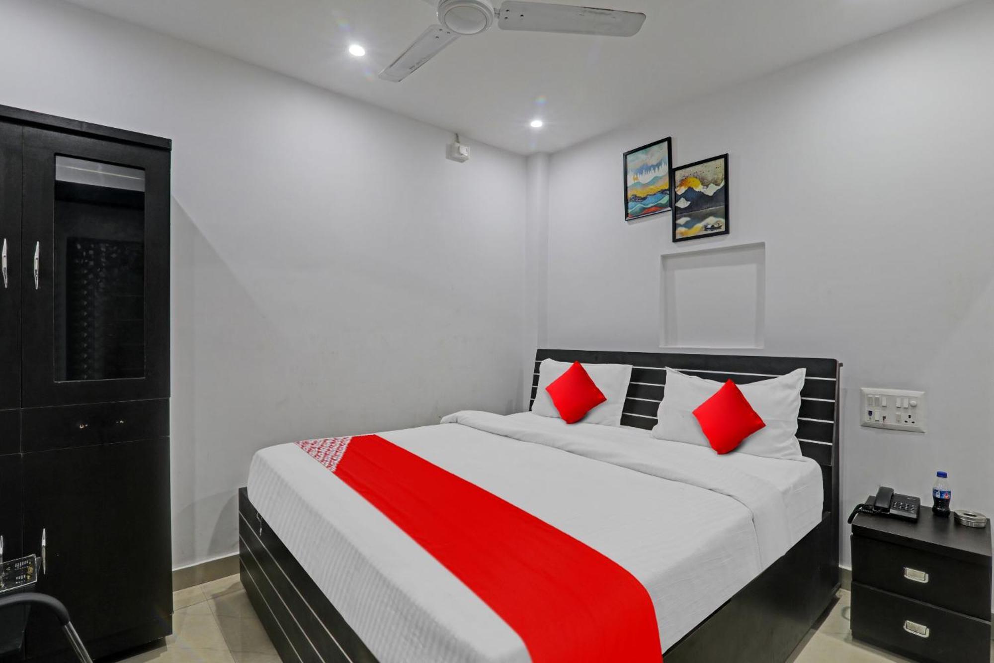 Oyo Flagship 81064 Chaudhary In Hotell Gorakhpur Eksteriør bilde